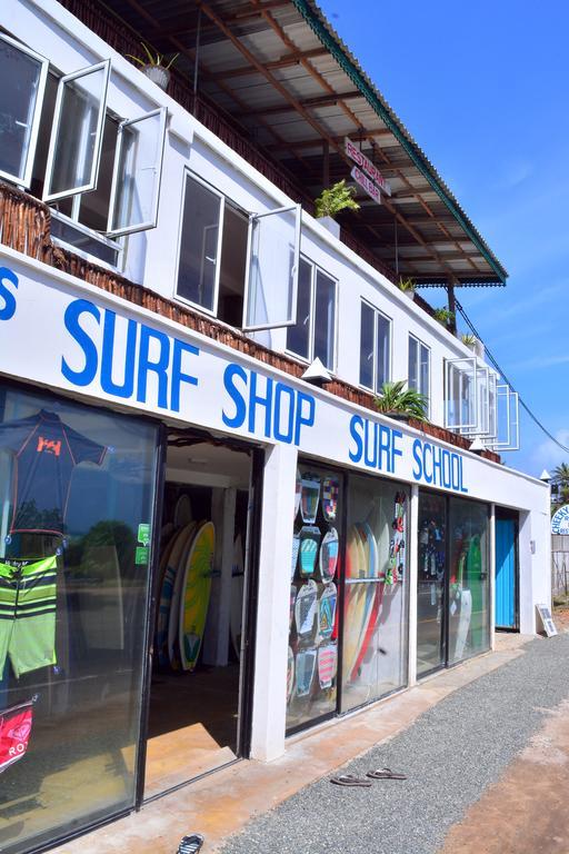 韦利格默 厚脸皮猴子冲浪营旅馆酒店 外观 照片
