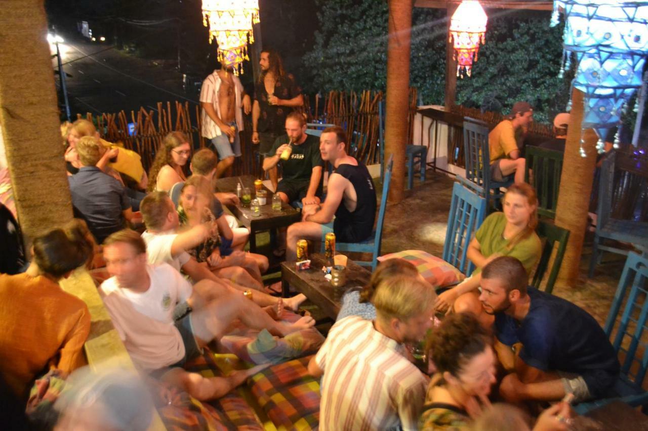 韦利格默 厚脸皮猴子冲浪营旅馆酒店 外观 照片
